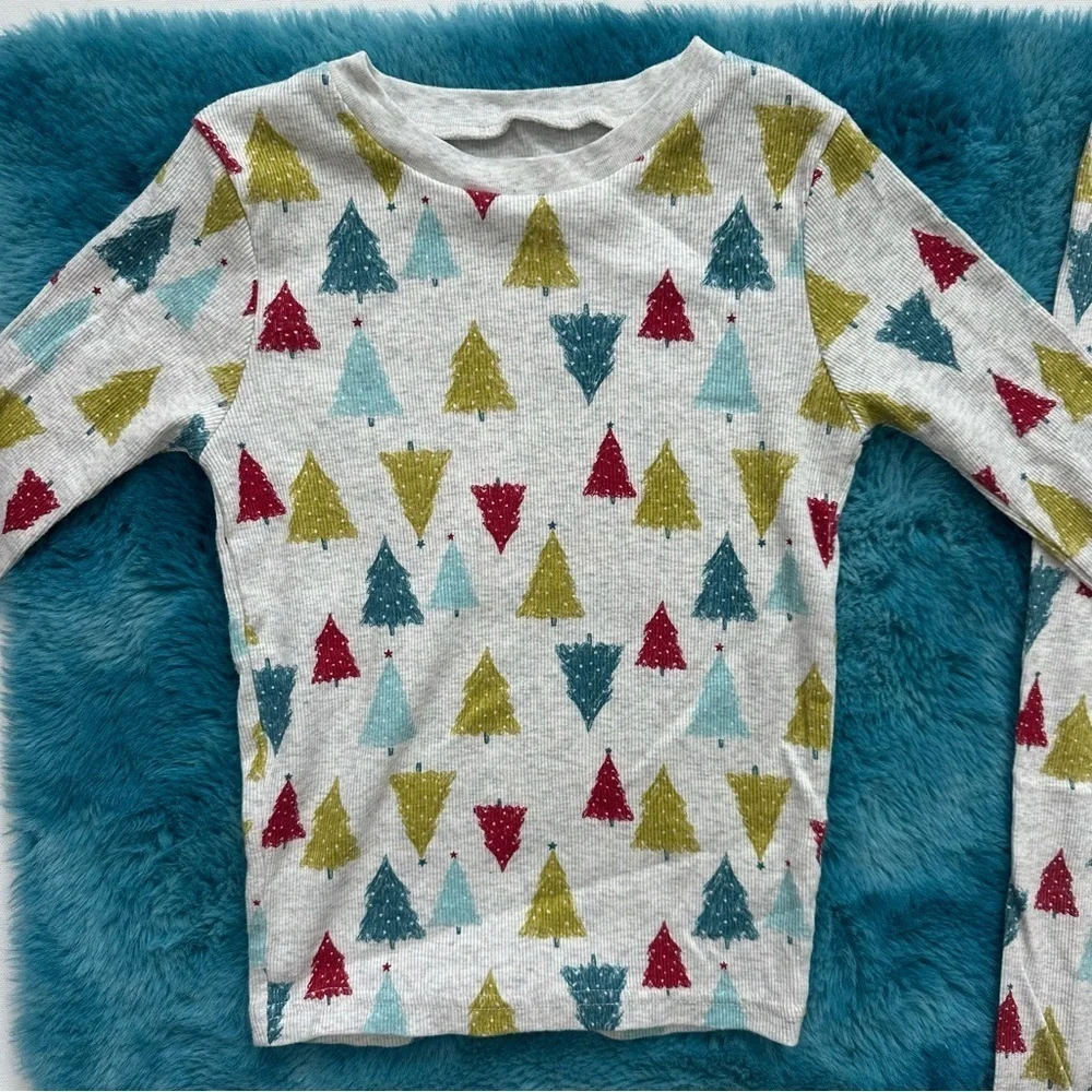 Carter's Kids Pajama Set with Tree Print Size 6